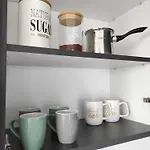 Lullaby - Balcony View & Private Garage Lägenhet