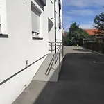 Lullaby - Balcony View & Private Garage