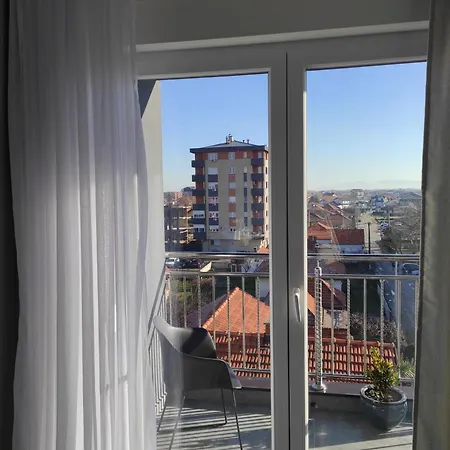 Lullaby - Balcony View & Private Garage דירה *