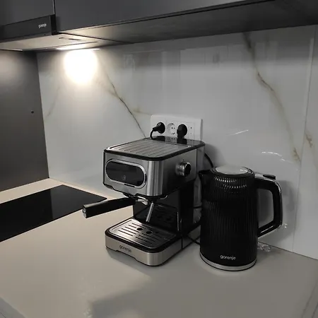 Apartmán Lullaby Apartment, Moderan Stan Sa Dvije Spavace Sobe I Privatnom Garazom *