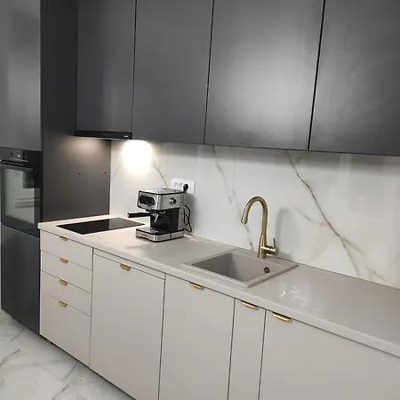 Lullaby Apartment, Moderan Stan Sa Dvije Spavace Sobe I Privatnom Garazom