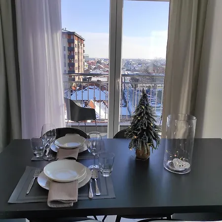 Lullaby Apartment, Moderan Stan Sa Dvije Spavace Sobe I Privatnom Garazom 아파트 비옐리나