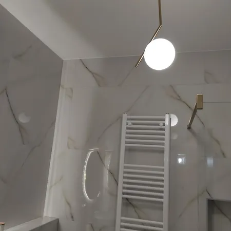 Apartmán Lullaby Apartment, Moderan Stan Sa Dvije Spavace Sobe I Privatnom Garazom Bijeljina