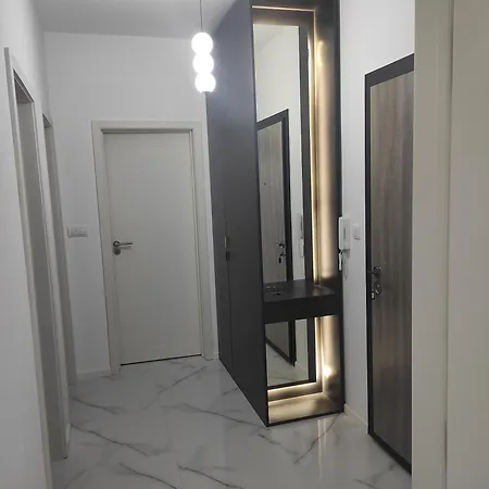 Lullaby Apartment, Moderan Stan Sa Dvije Spavace Sobe I Privatnom Garazom 아파트