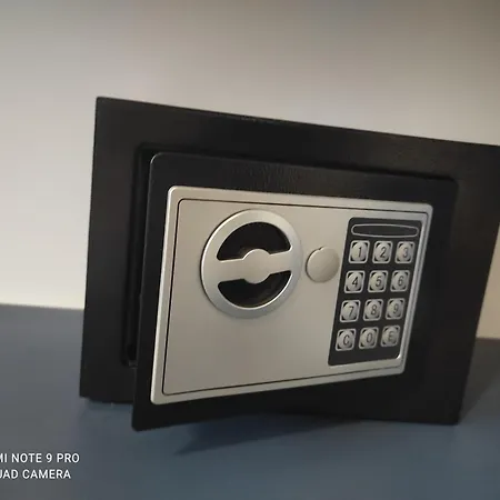 Lullaby Apartment, Moderan Stan Sa Dvije Spavace Sobe I Privatnom Garazom *