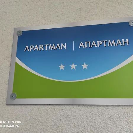Lullaby - Balcony View & Private Garage Apartman *