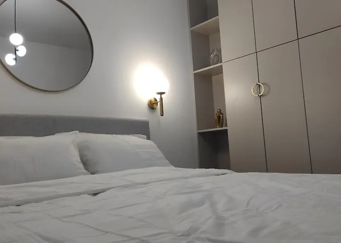 Lullaby - Balcony View & Private Garage شقة بييلينا