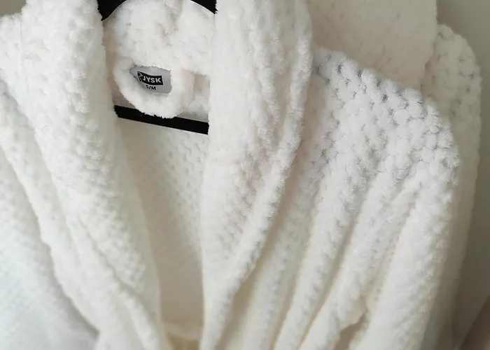 Lullaby - Balcony View & Private Garage شقة بييلينا