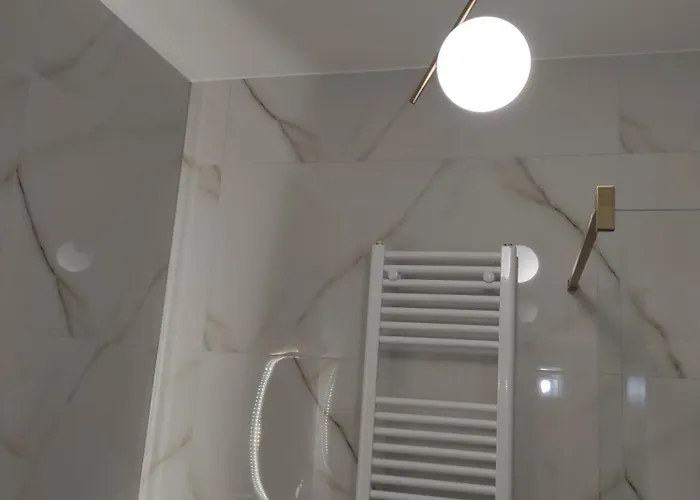 شقة Lullaby - Balcony View & Private Garage بييلينا