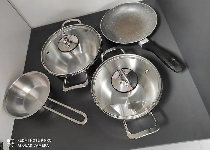 Lullaby - Balcony View & Private Garage شقة